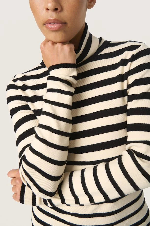 Spina striped rollneck